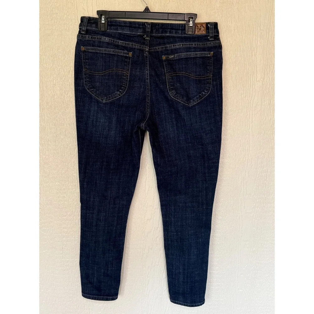 Cato Premium Womens Petite 16P Dark‎ Wash Straight Leg Jeans Stretch Denim EUC